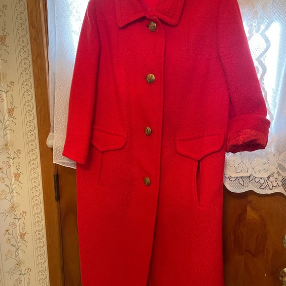 Dumas vintage coat; beautiful red like new! Petite style - Picture 2 of 15